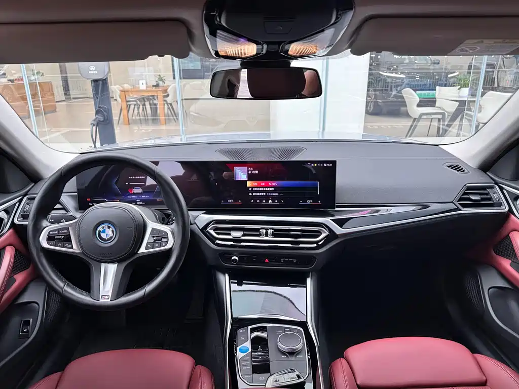 BMW BMW i4 2023 eDrive35 2025 - thumbnail 11