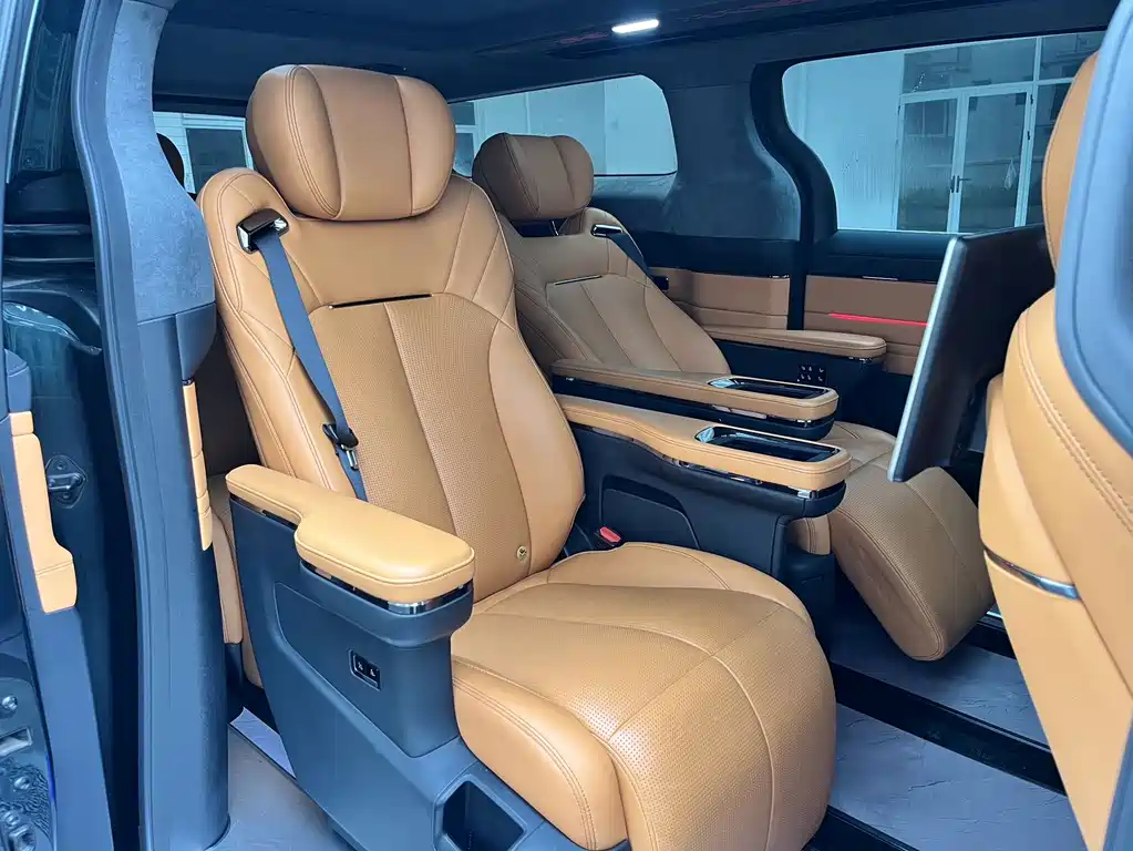 Geely Galaxy L380 2024 140kWh 6-Seater AWD Ultra 2024 - thumbnail 8