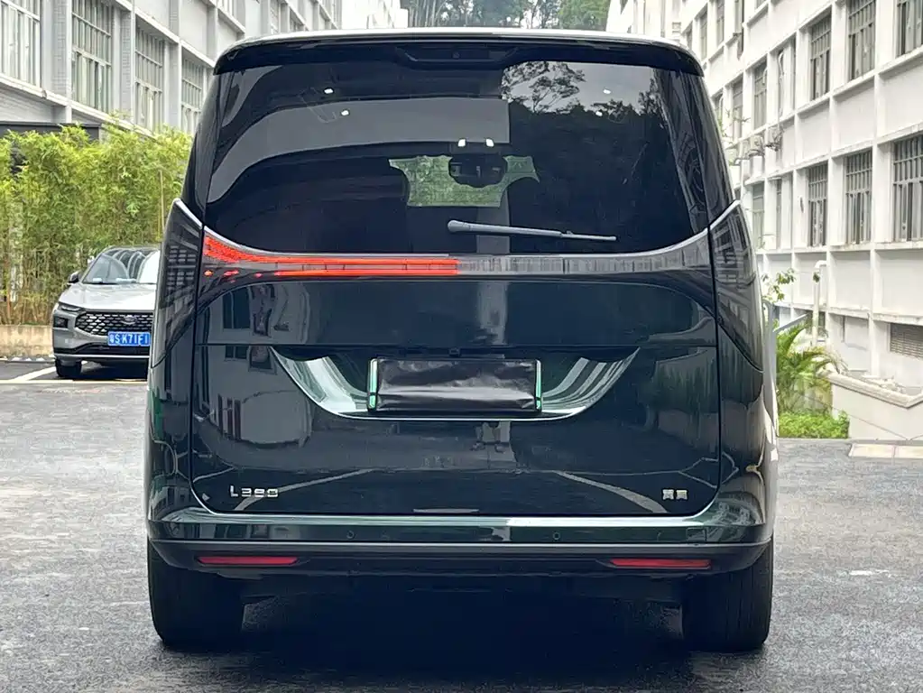 Geely Galaxy L380 2024 140kWh 6-Seater AWD Ultra 2024 - thumbnail 17