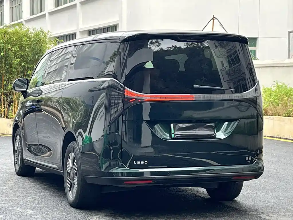 Geely Galaxy L380 2024 140kWh 6-Seater AWD Ultra 2024 - thumbnail 18