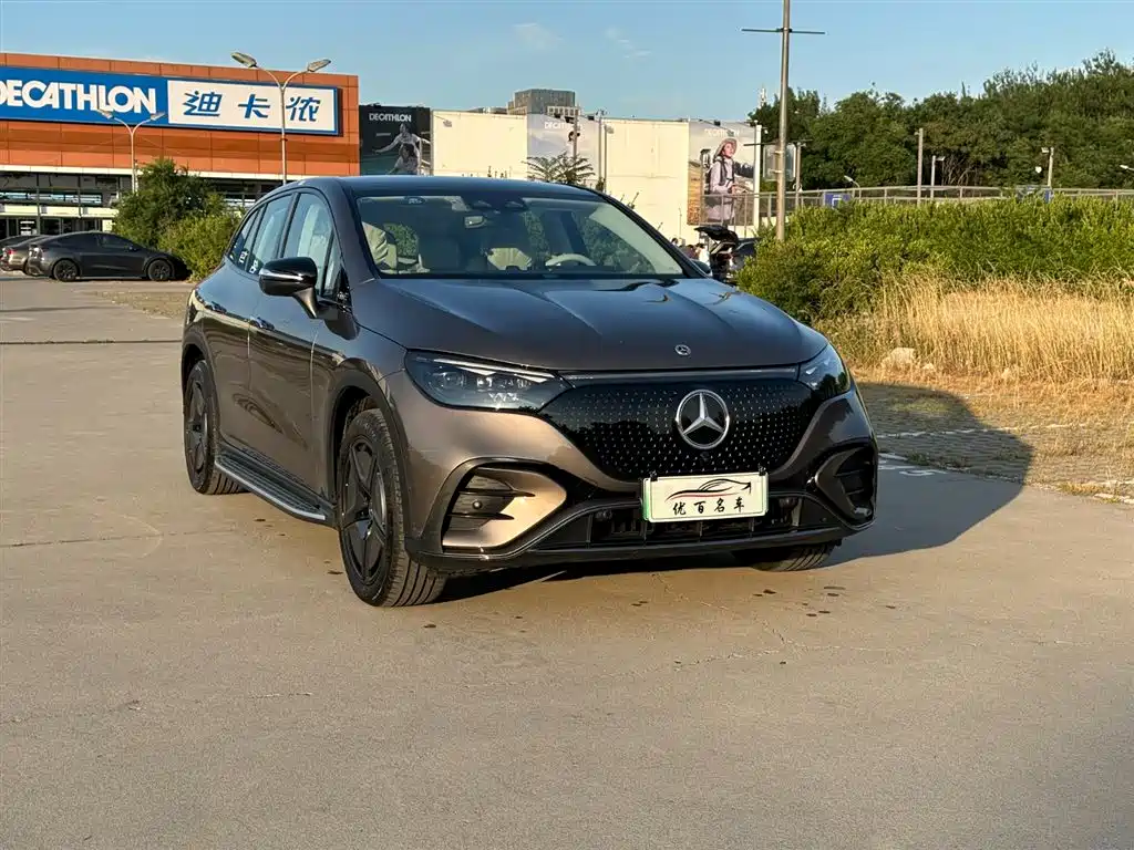 Mercedes-Benz Mercedes-Benz EQE SUV 500 4MATIC Special Edition 2023 - thumbnail 3