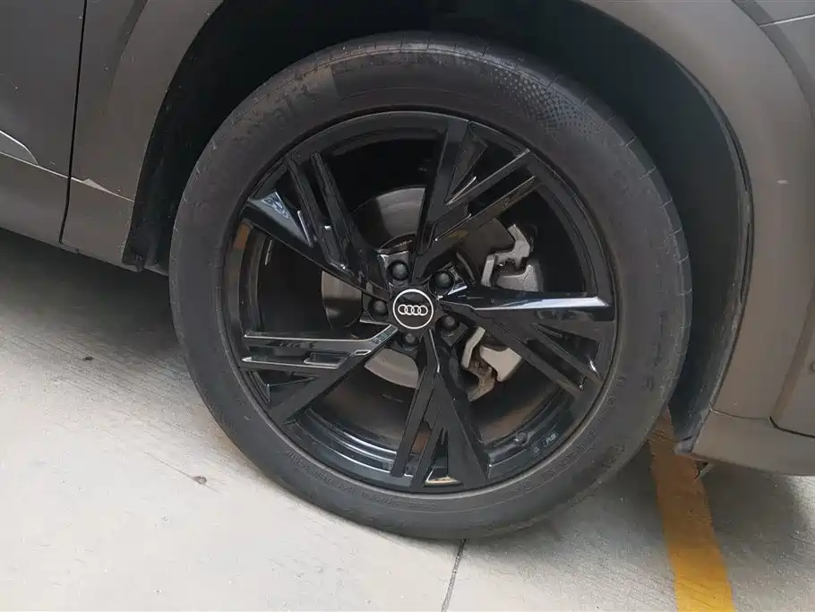 Audi Audi Q6 2023 50 TFSI quattro Lingyun Edition One 2022 - thumbnail 6