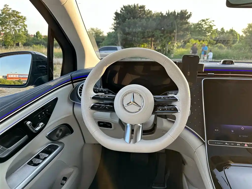 Mercedes-Benz Mercedes-Benz EQE SUV 500 4MATIC Special Edition 2023 - thumbnail 20