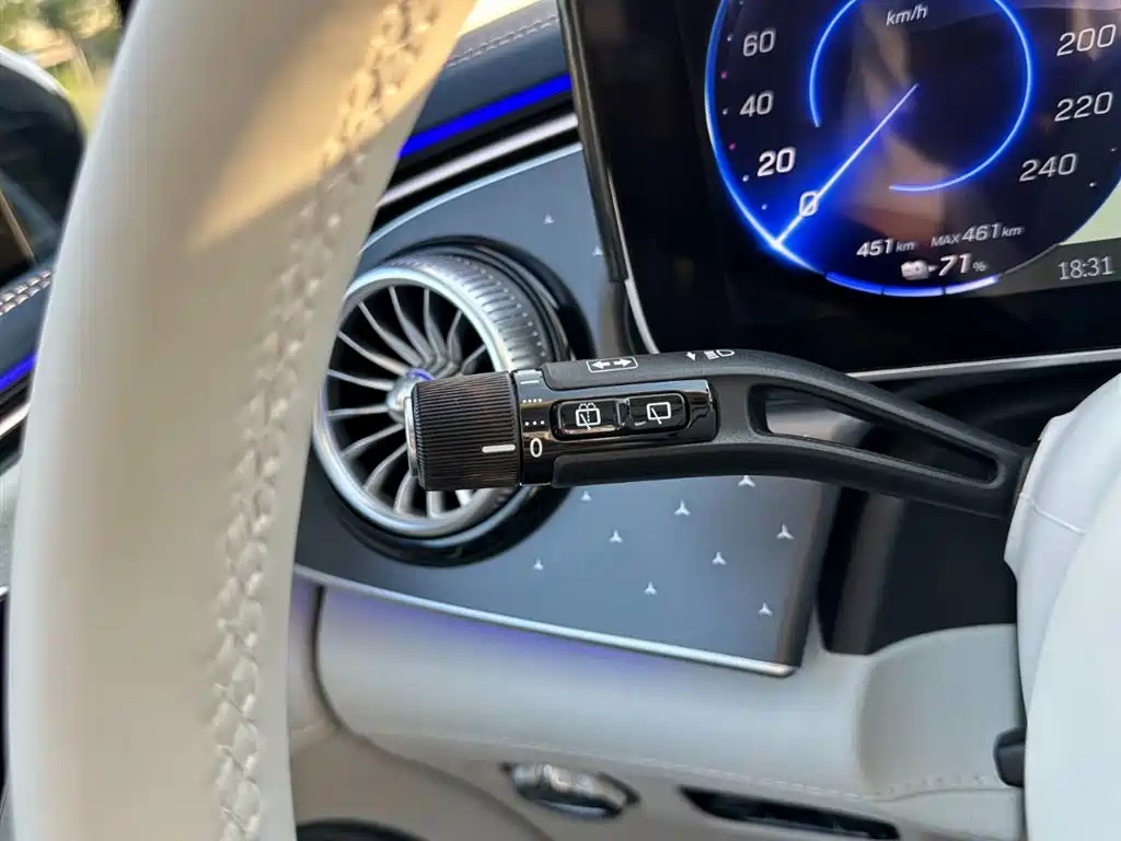Mercedes-Benz Mercedes-Benz EQE SUV 500 4MATIC Special Edition 2023 - thumbnail 23