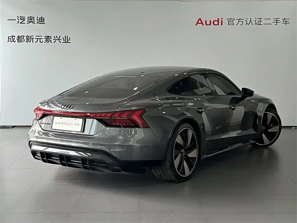 Audi Audi e-tron GT 2025 - thumbnail 4