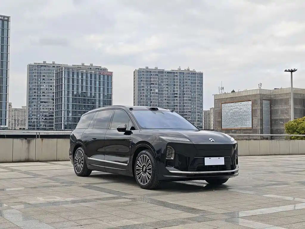 NIO NIO ES8 2026 - thumbnail 3