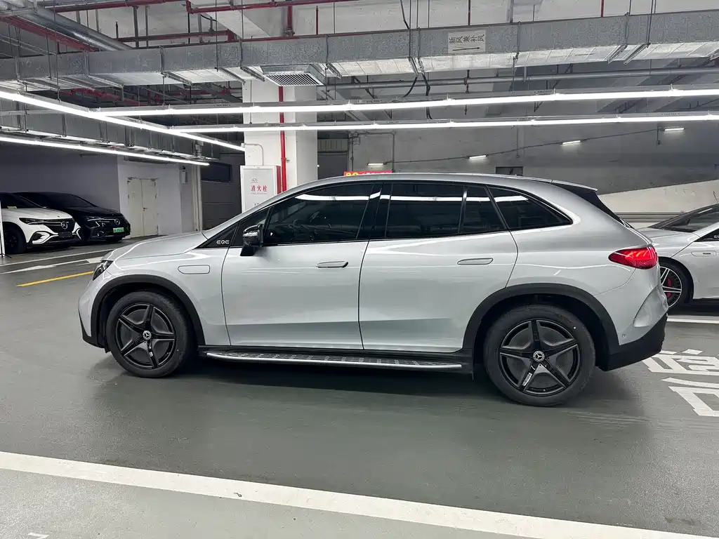 Mercedes-Benz Mercedes-Benz EQE SUV 500 4MATIC Special Edition 2026 - thumbnail 5