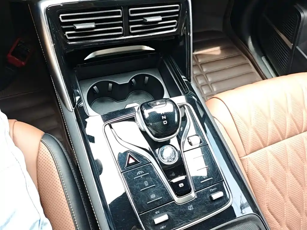 BYD Tang DM-i Champion Edition 112KM Noble 2023 - thumbnail 10