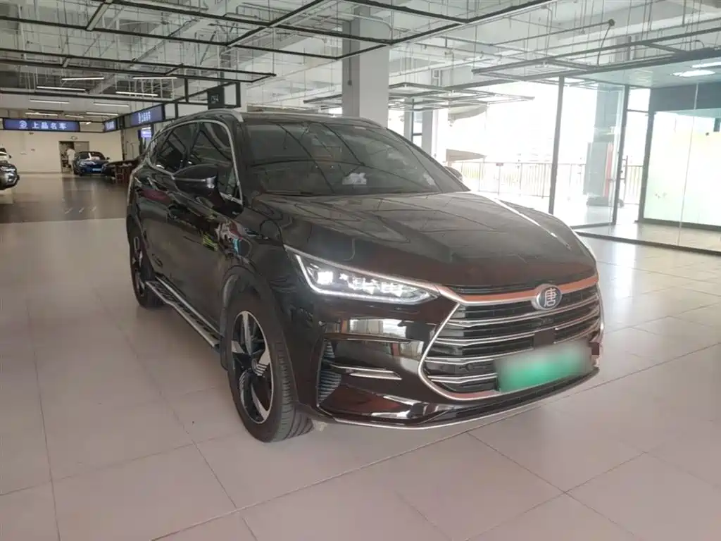 BYD Tang DM-i Champion Edition 112KM Exclusive 2023 - thumbnail 4