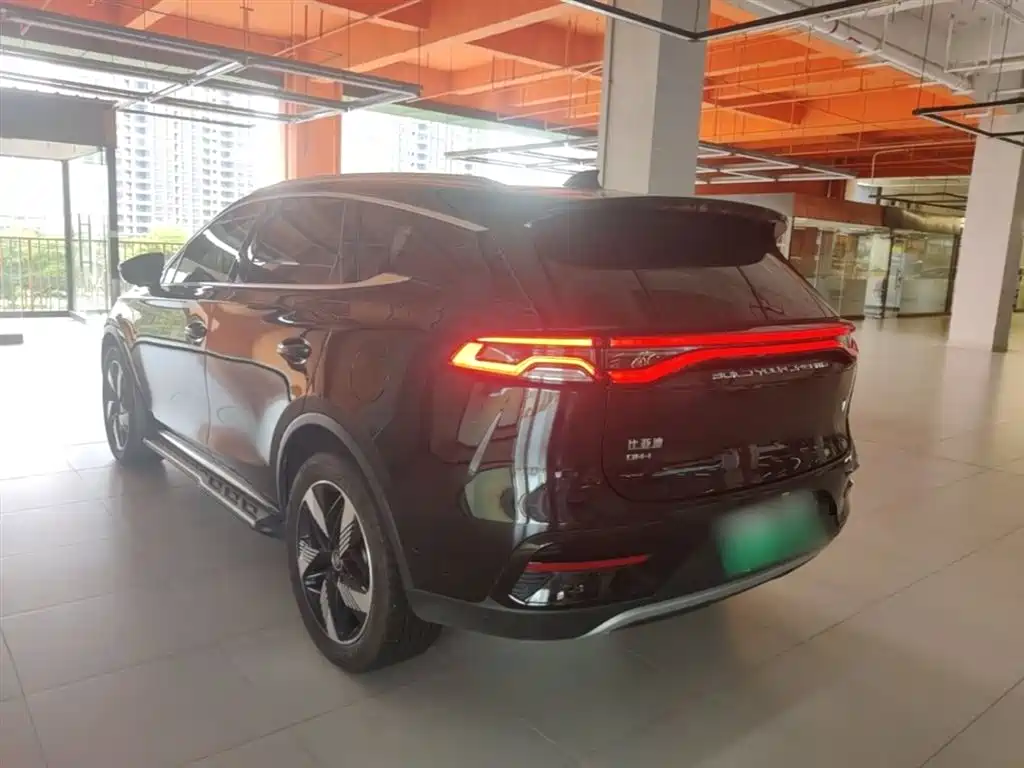 BYD Tang DM-i Champion Edition 112KM Exclusive 2023 - thumbnail 5