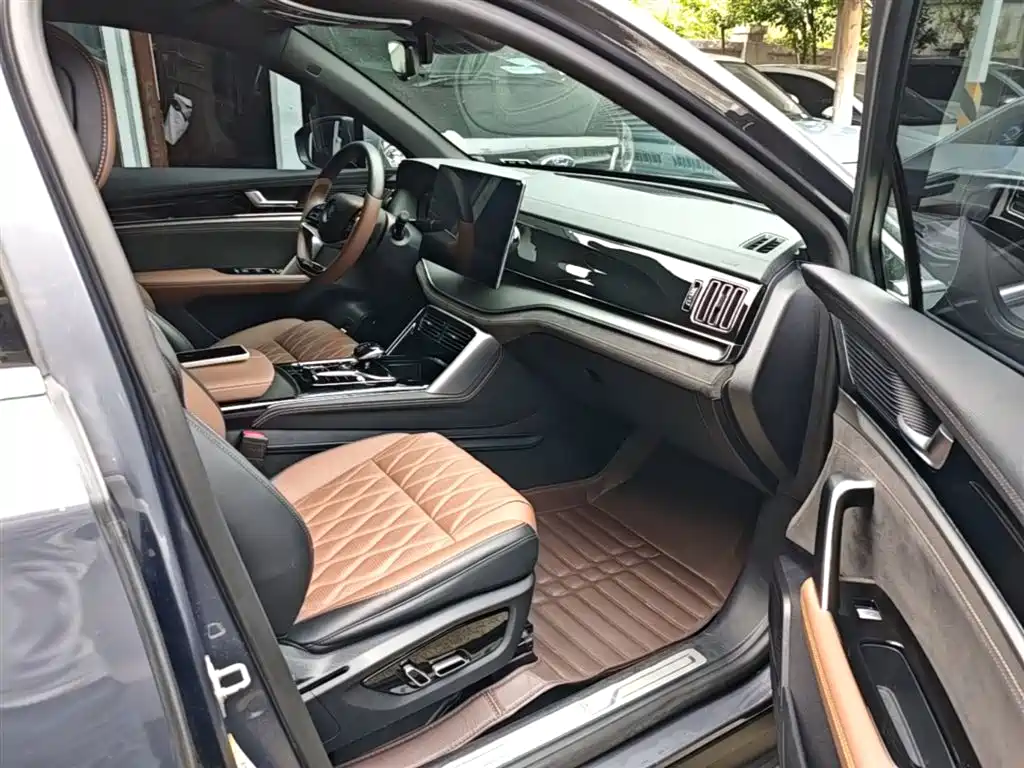 BYD Tang DM-i Champion Edition 112KM Noble 2023 - thumbnail 20