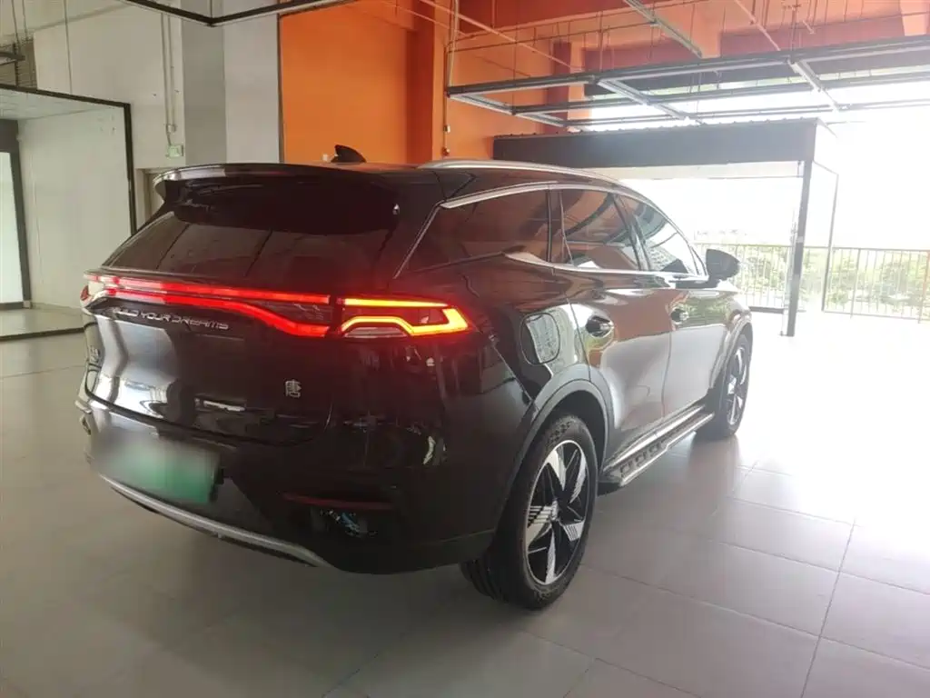 BYD Tang DM-i Champion Edition 112KM Exclusive 2023 - thumbnail 7