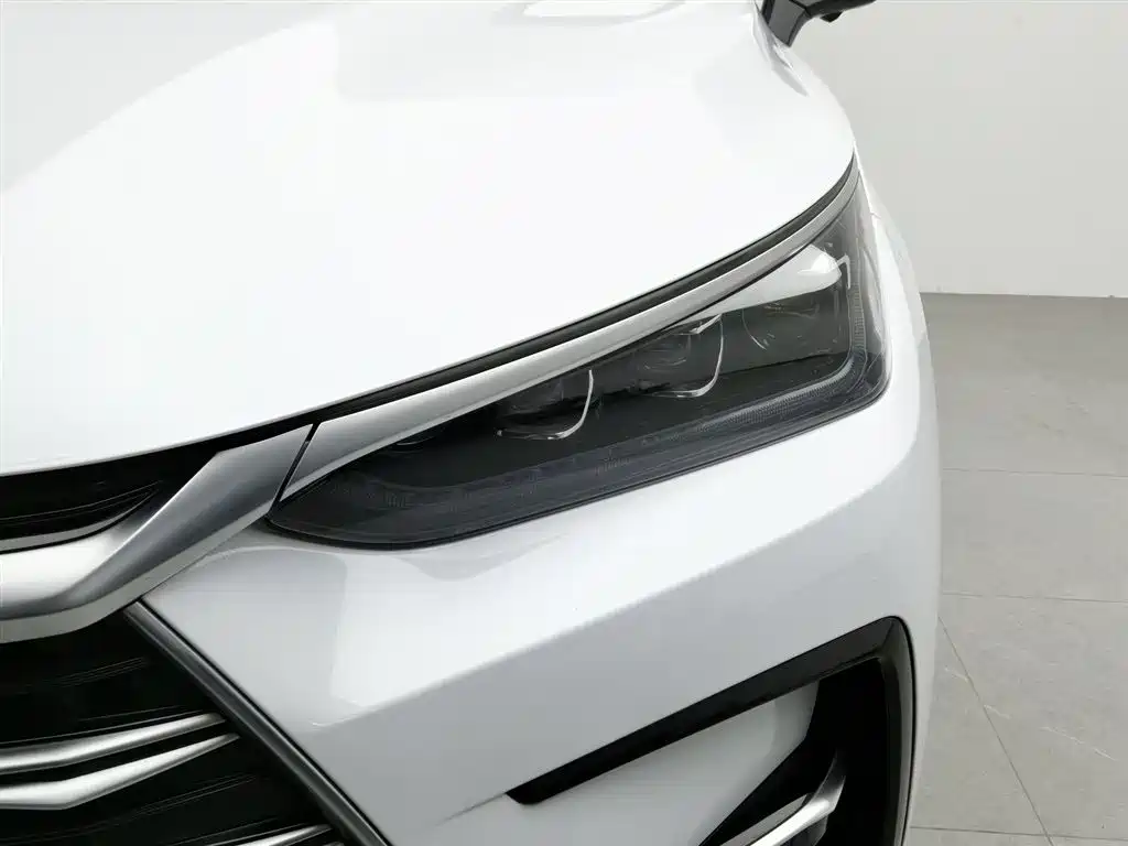 BYD Tang DM-i Champion Edition 112KM Premium 2023 - thumbnail 7