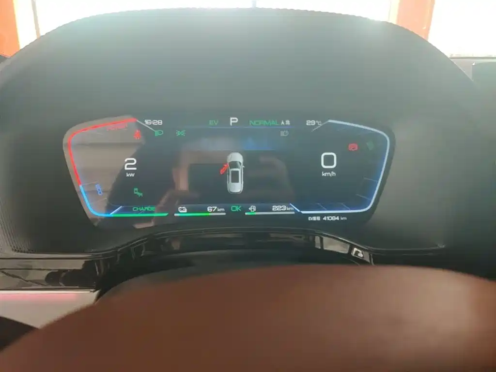 BYD Tang DM-i Champion Edition 112KM Exclusive 2023 - thumbnail 12