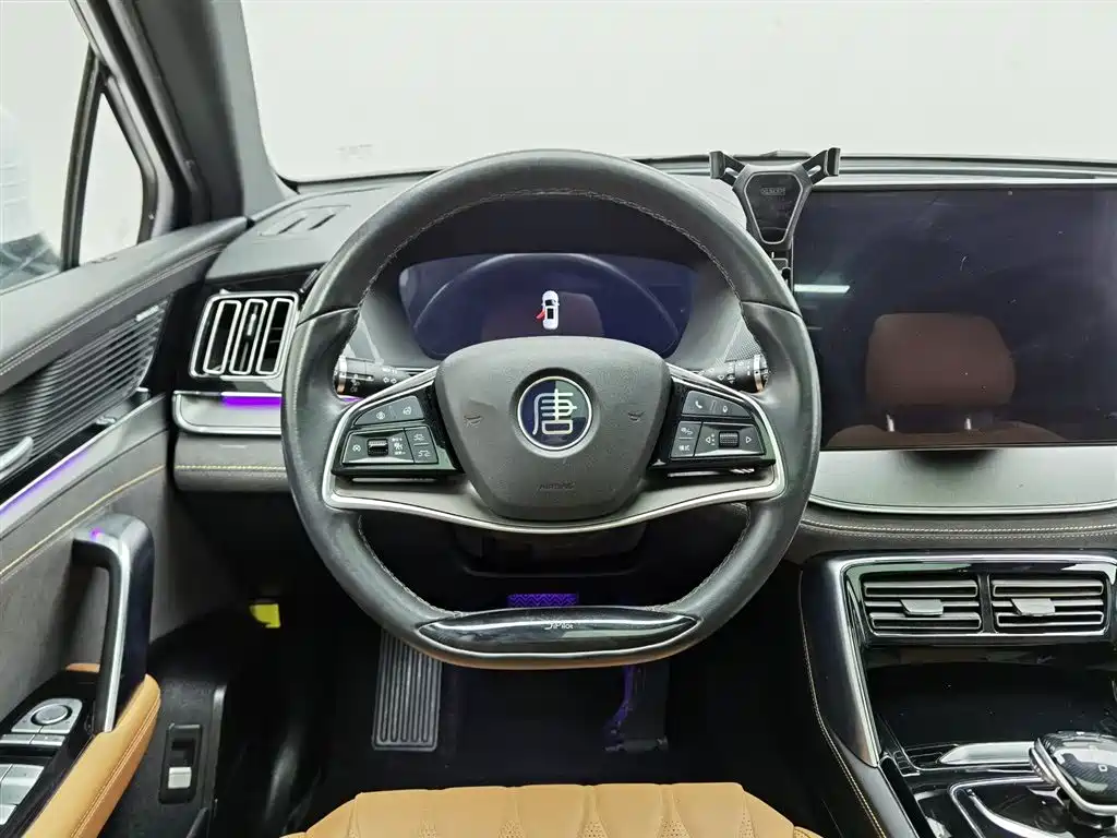 BYD Tang DM-i Champion Edition 112KM Premium 2023 - thumbnail 11