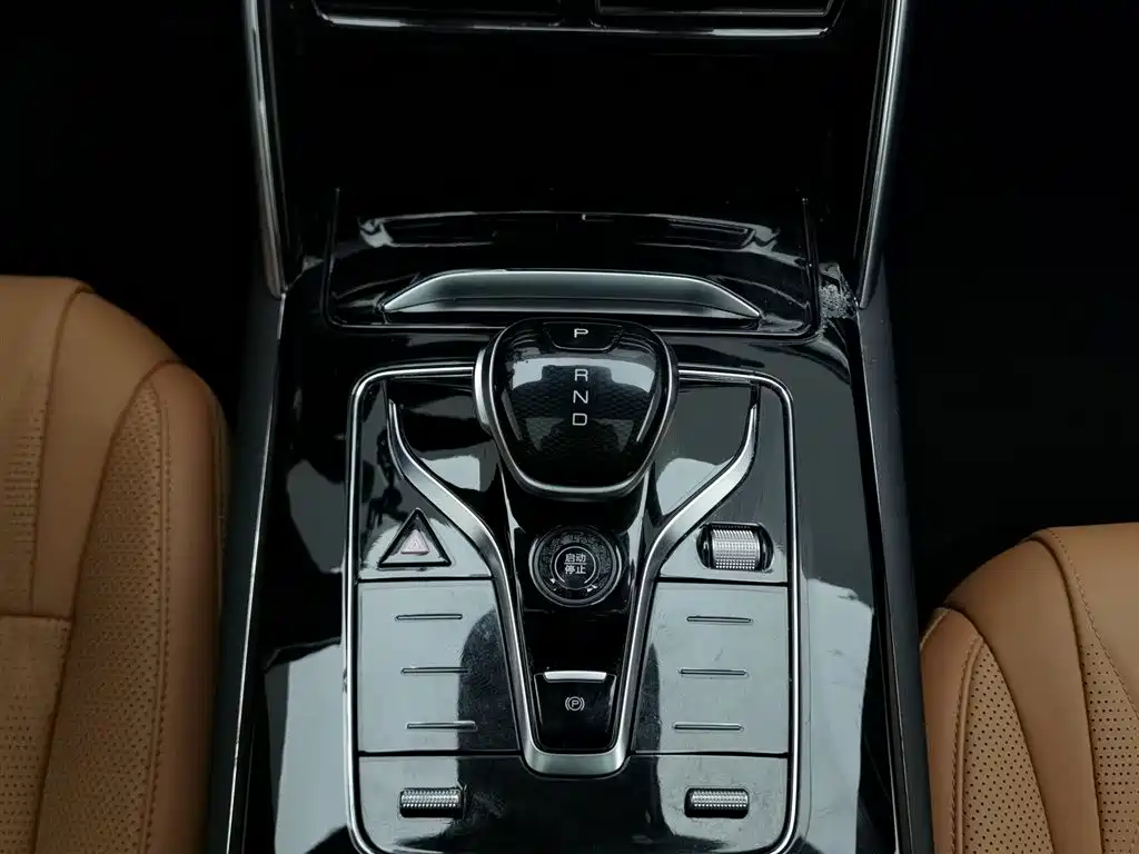 BYD Tang DM-i Champion Edition 112KM Premium 2023 - thumbnail 13