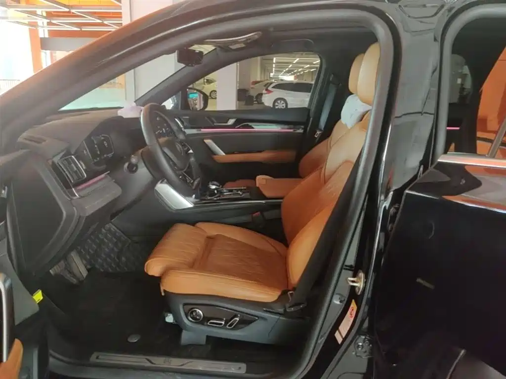 BYD Tang DM-i Champion Edition 112KM Exclusive 2023 - thumbnail 15