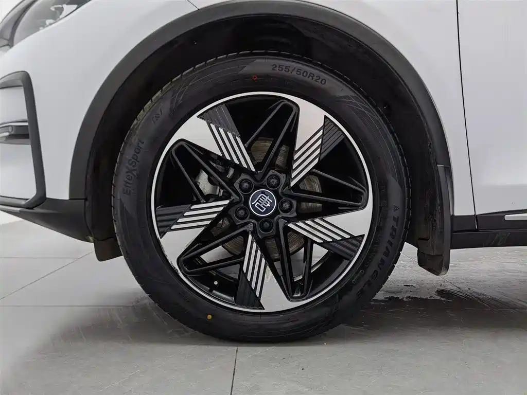 BYD Tang DM-i Champion Edition 112KM Premium 2023 - thumbnail 17