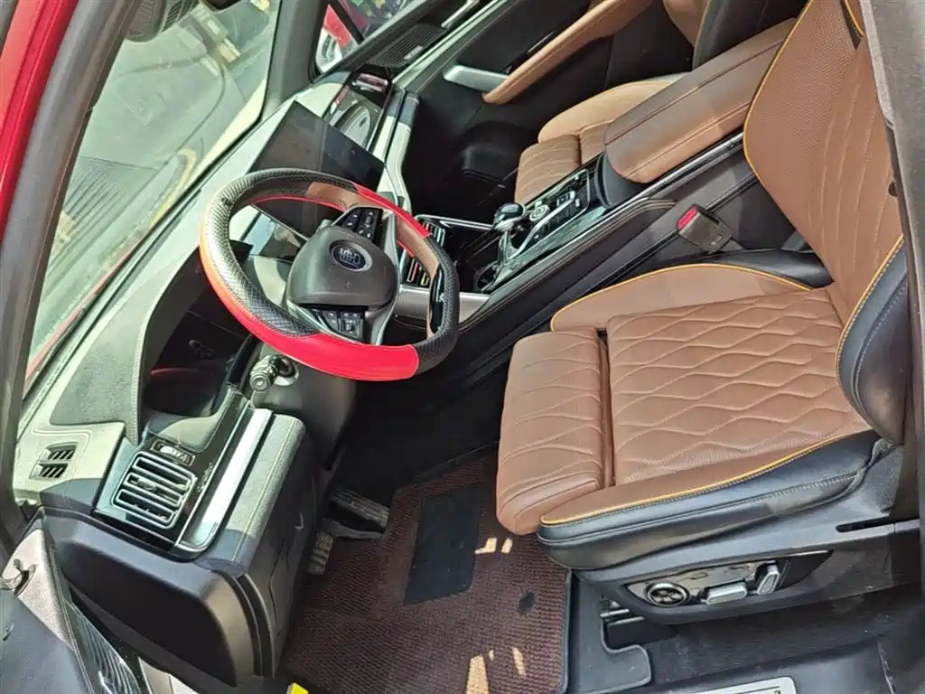 BYD BYD Tang DM-i 112KM 2023 - thumbnail 15