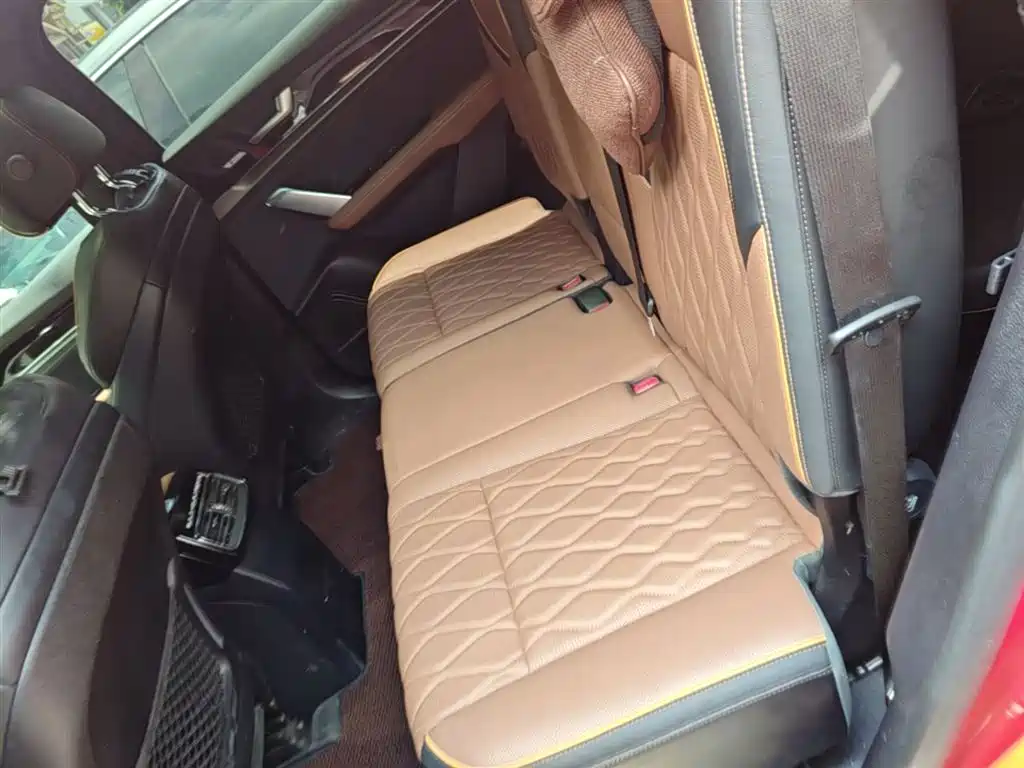 BYD BYD Tang DM-i 112KM 2023 - thumbnail 17