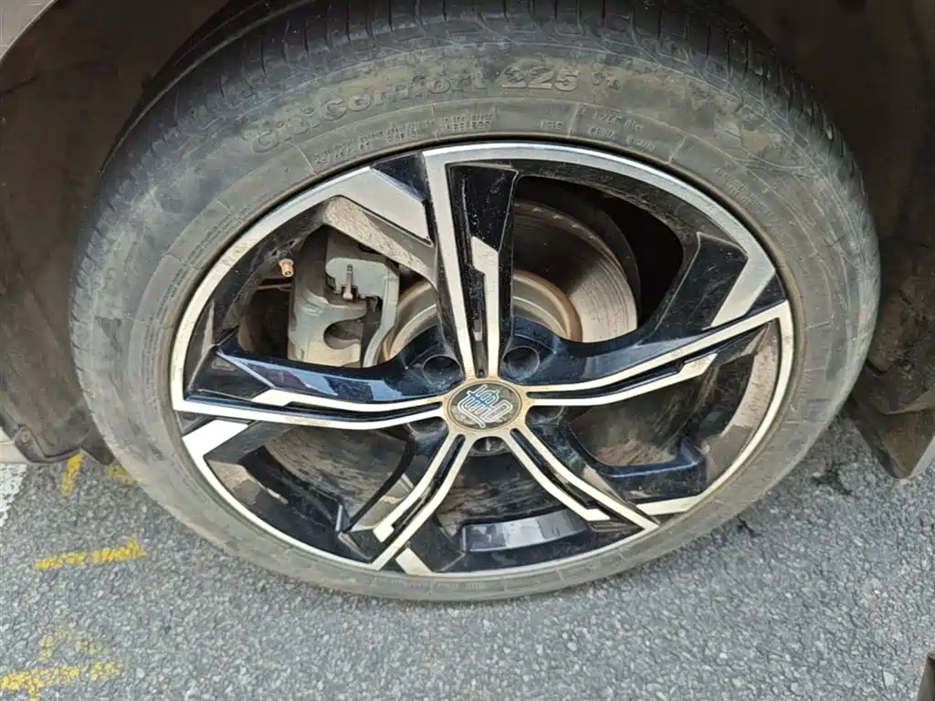 BYD BYD Tang DM-i 112KM 2023 - thumbnail 23