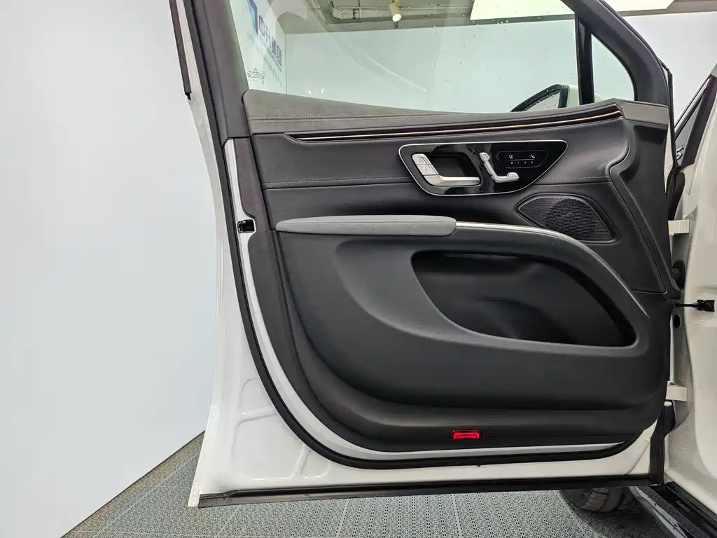 Mercedes-Benz Mercedes-Benz EQS SUV 450 4MATIC 2025 - thumbnail 13