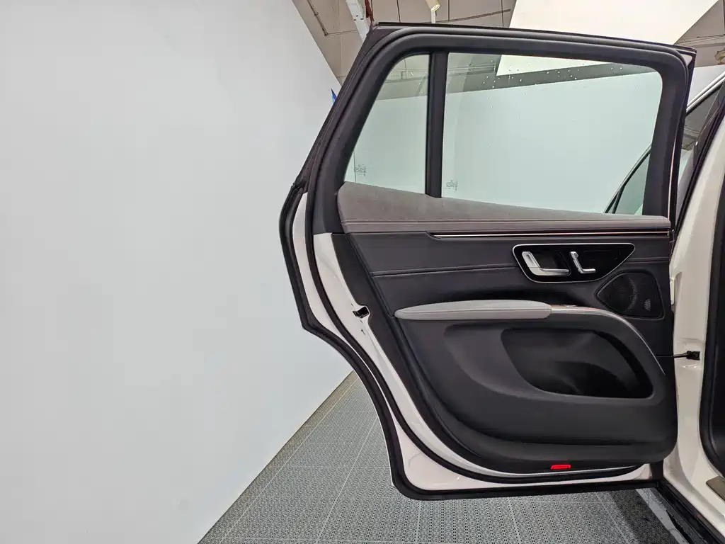 Mercedes-Benz Mercedes-Benz EQS SUV 450 4MATIC 2025 - thumbnail 14