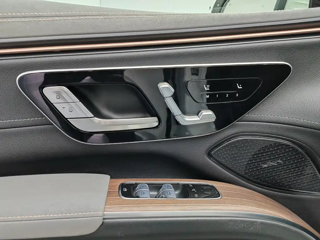 Mercedes-Benz Mercedes-Benz EQS SUV 450 4MATIC 2025 - thumbnail 16