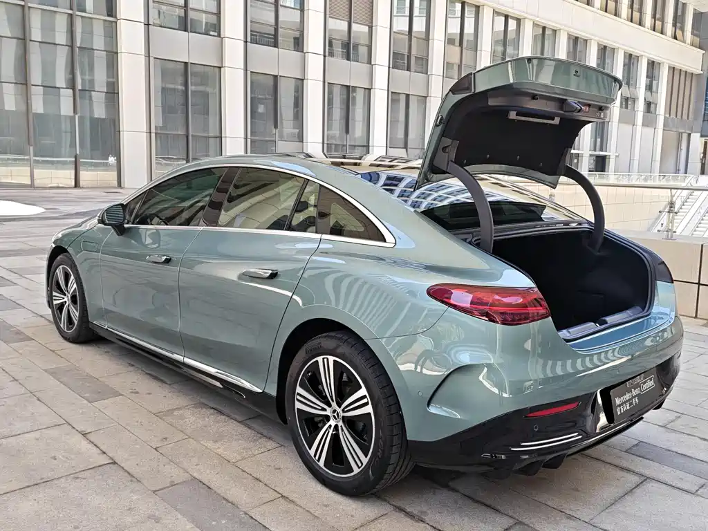 Mercedes-Benz Mercedes-Benz EQE 500 4MATIC Pioneer Edition 2026 - thumbnail 5
