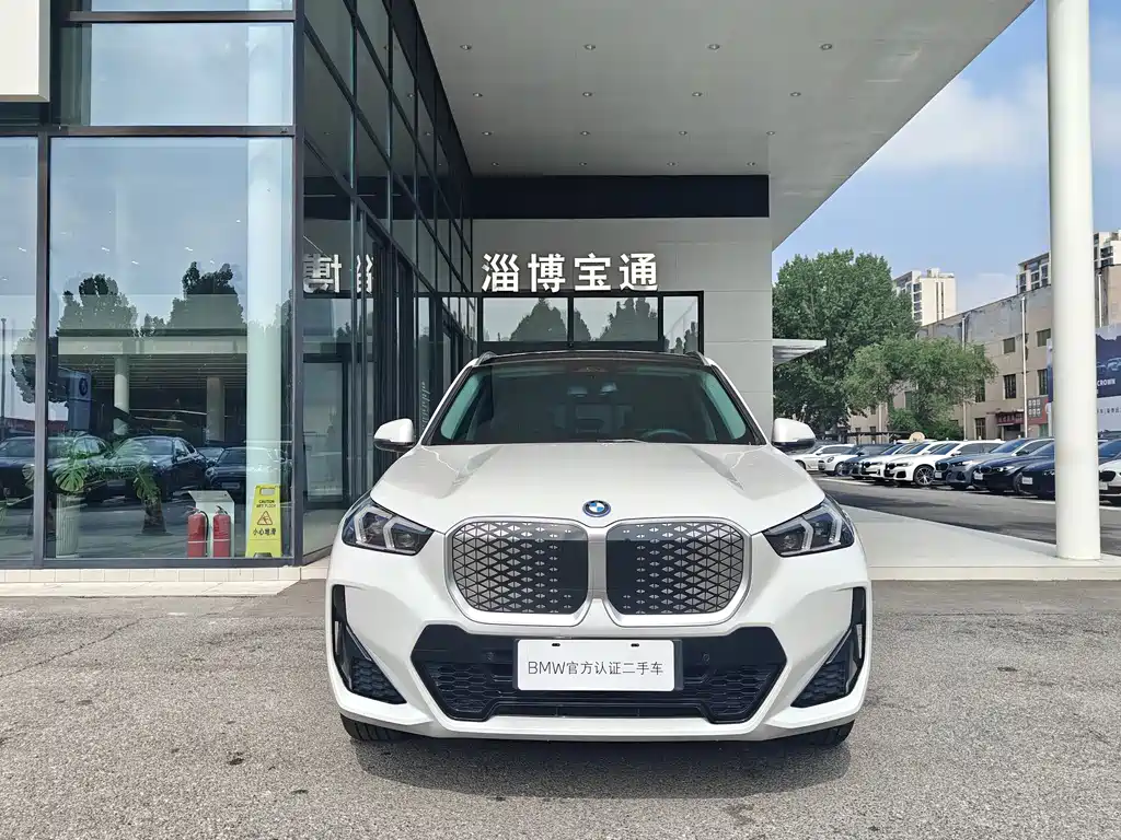 BMW BMW iX1 2023 eDrive25L M Sport Package 2025 - thumbnail 3