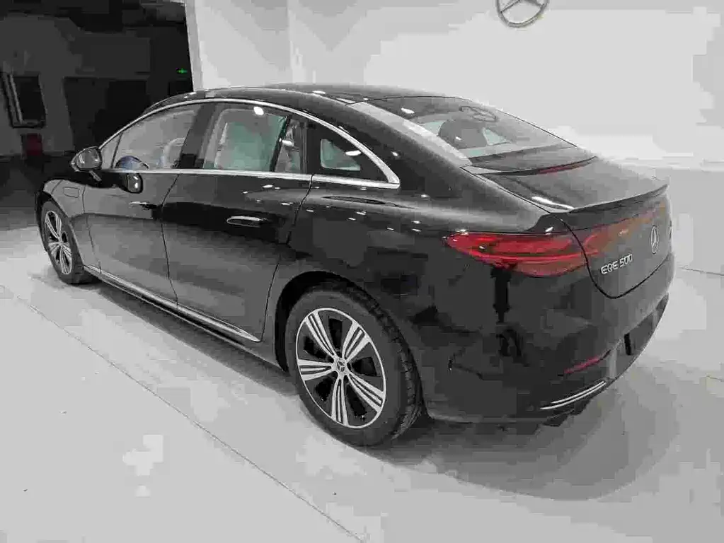 Mercedes-Benz Mercedes-Benz EQE 500 4MATIC 2025 - thumbnail 4