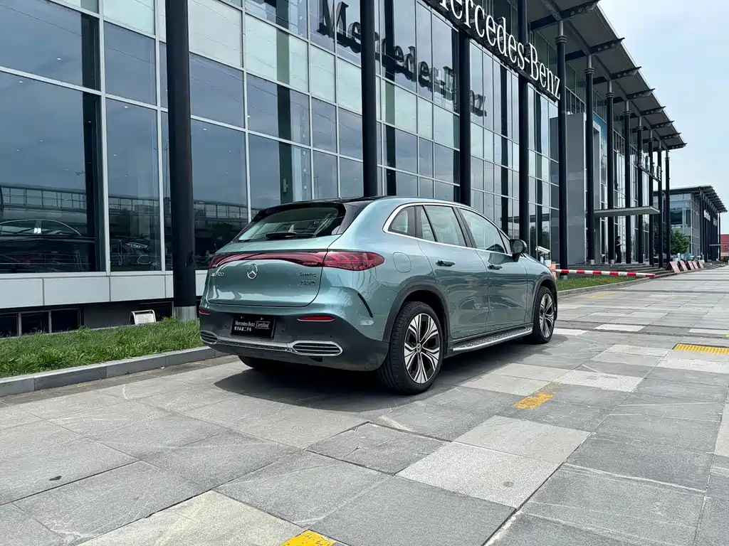 Mercedes-Benz Mercedes-Benz EQE SUV 2024 500 4MATIC Luxury Edition 2025 - thumbnail 15