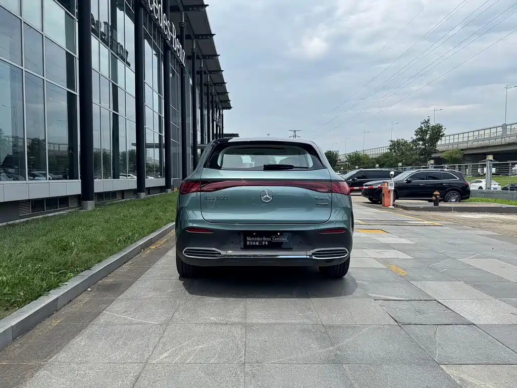 Mercedes-Benz Mercedes-Benz EQE SUV 2024 500 4MATIC Luxury Edition 2025 - thumbnail 16