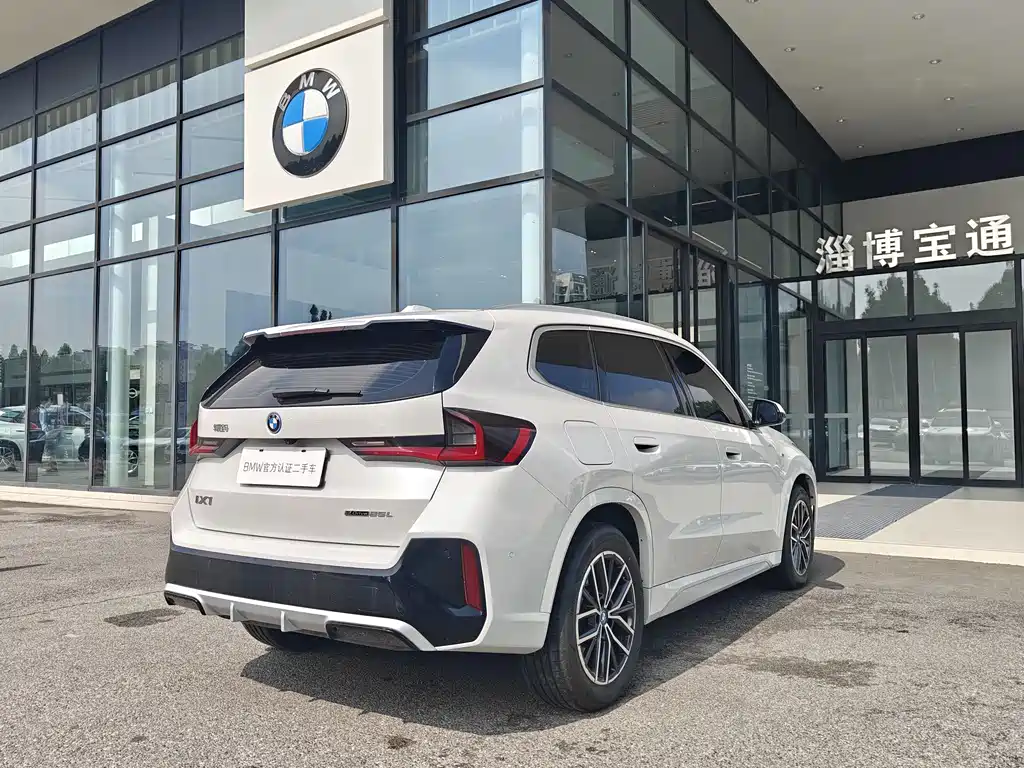 BMW BMW iX1 2023 eDrive25L M Sport Package 2025 - thumbnail 13