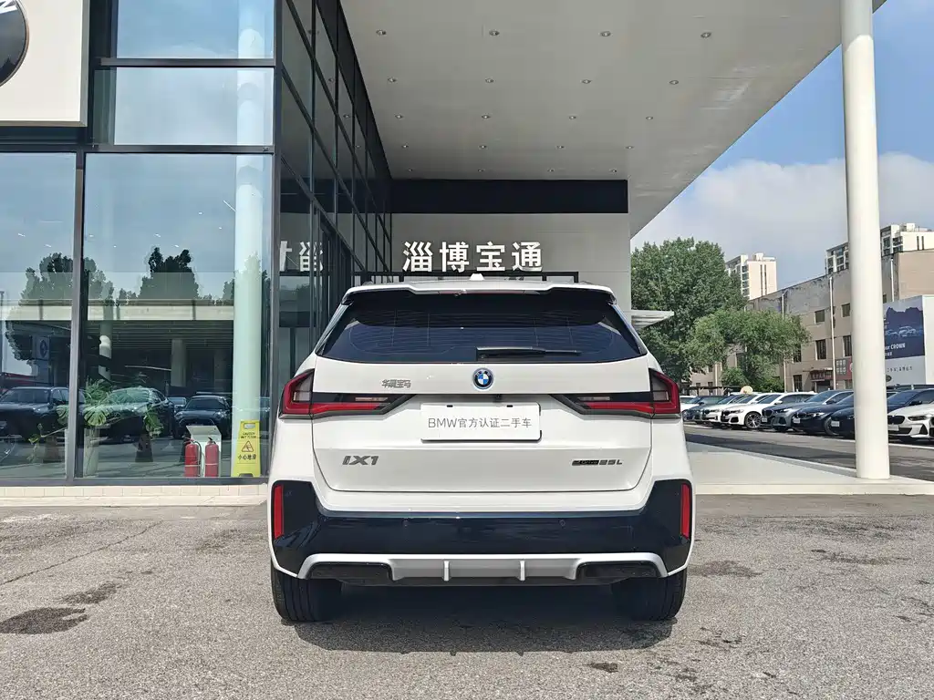 BMW BMW iX1 2023 eDrive25L M Sport Package 2025 - thumbnail 14