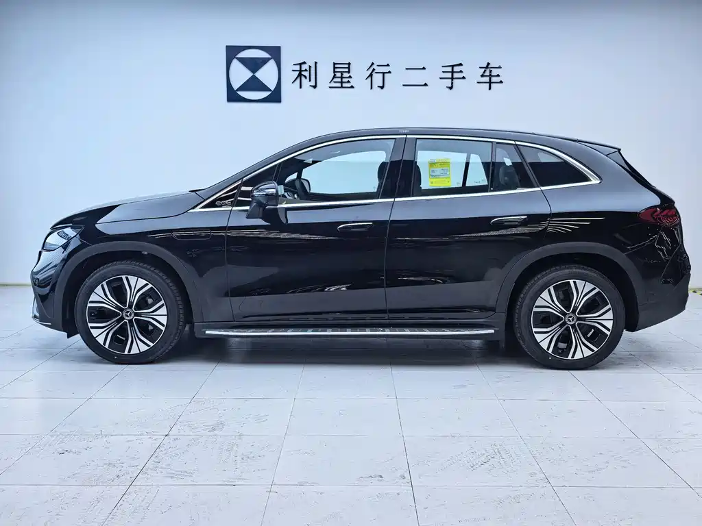 Mercedes-Benz Mercedes-Benz EQE SUV 500 4MATIC 2025 - thumbnail 2
