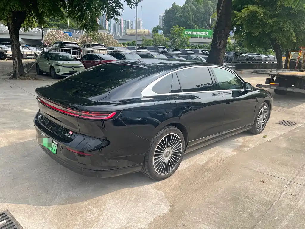 Lantu Auto Voyah Zhuiguang L 2026 AWD Ultra 2025 - thumbnail 3