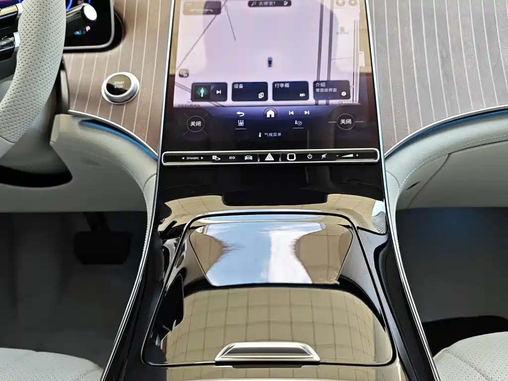 Mercedes-Benz Mercedes-Benz EQE 500 4MATIC Pioneer Edition 2026 - thumbnail 23
