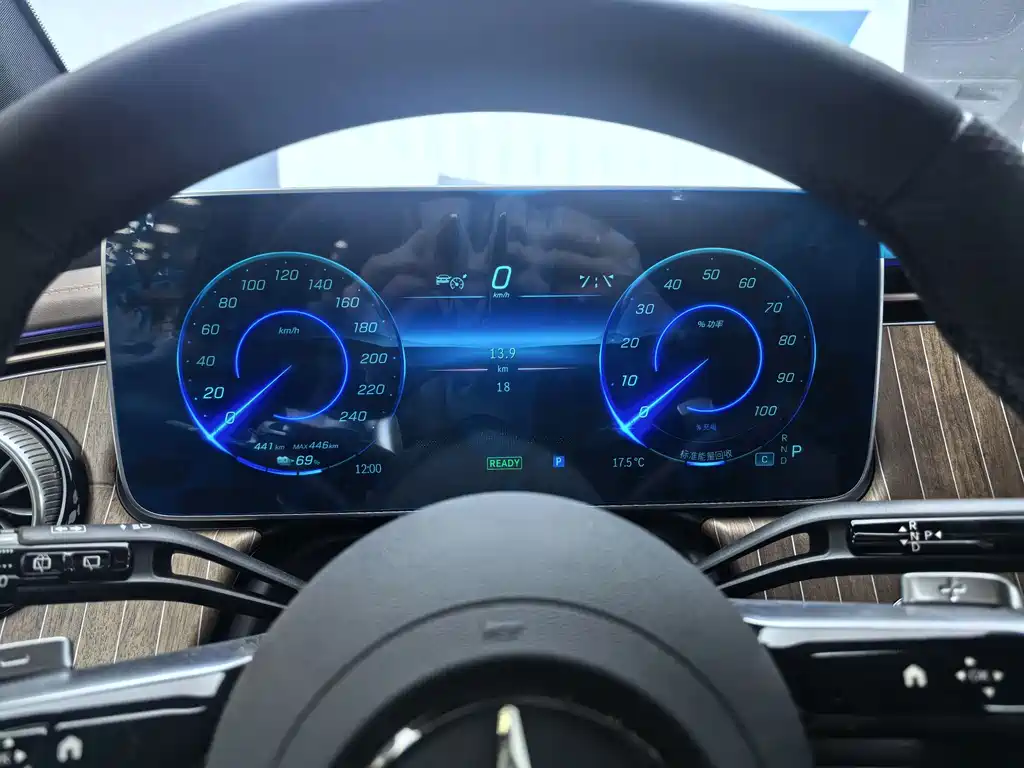 Mercedes-Benz Mercedes-Benz EQE SUV 500 4MATIC 2025 - thumbnail 9