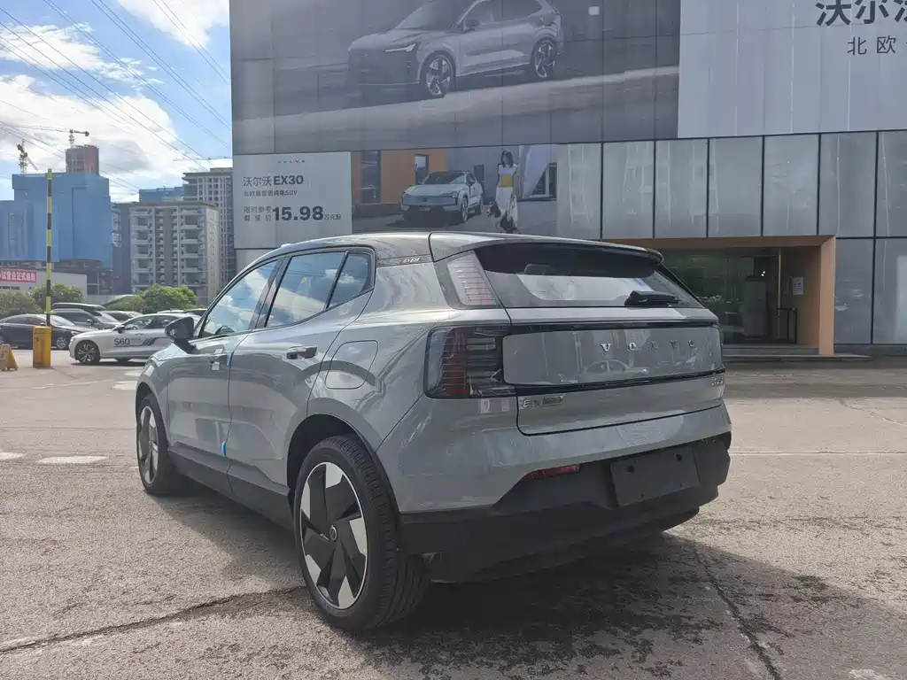 Volvo Volvo EX30 Plus RWD Long Range 2025 2026 - thumbnail 8