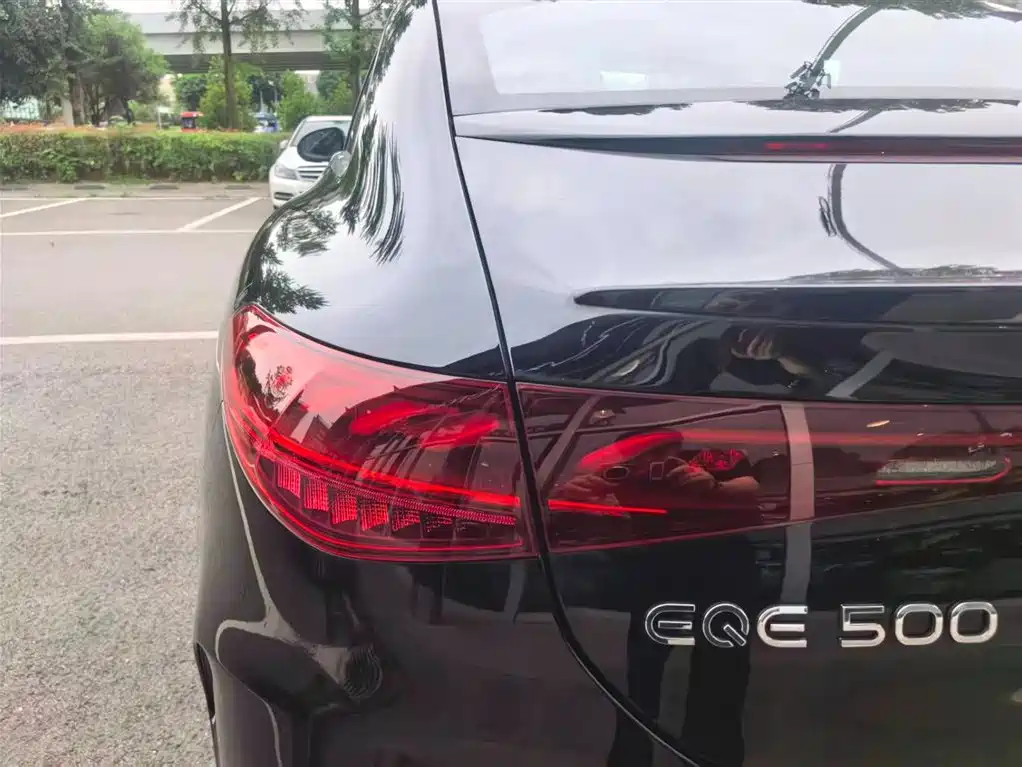 Mercedes-Benz Mercedes-Benz EQE 500 4MATIC 2025 - thumbnail 11