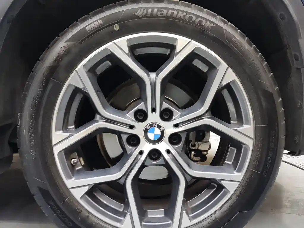 BMW BMW X1 2021 sDrive20Li Premium Edition 2022 - thumbnail 15