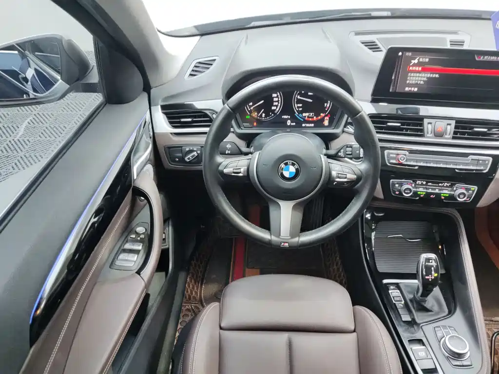 BMW BMW X1 2021 sDrive20Li Premium Edition 2022 - thumbnail 18