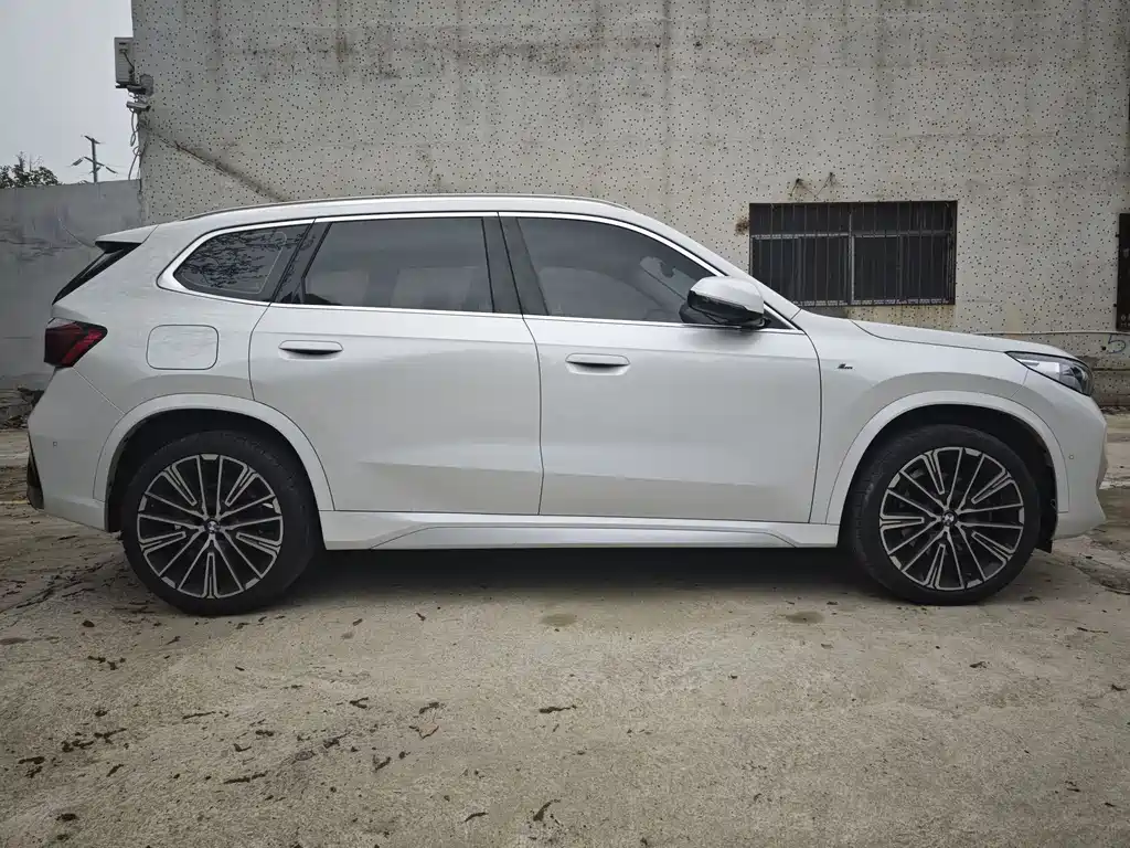 BMW BMW X1 2023 xDrive25Li M Sport Package 2024 - thumbnail 4