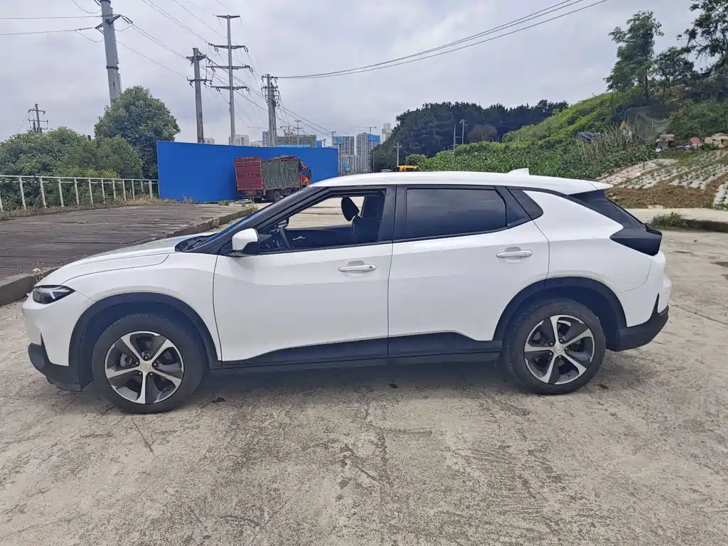 Chevrolet Menlo 2020 Star Edition 2020 - thumbnail 4