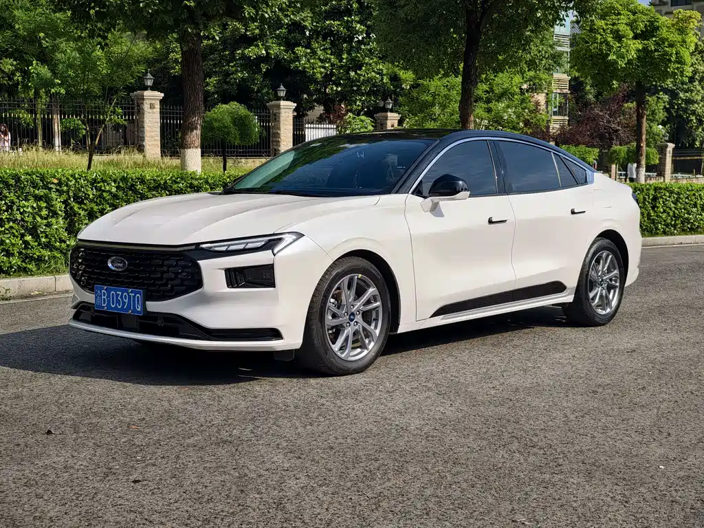 Ford Mondeo 2023 EcoBoost 245 Luxury 2024