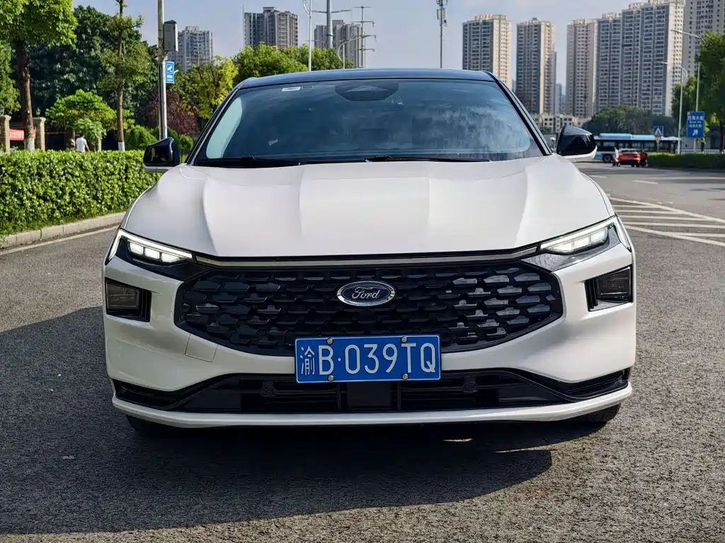 Ford Mondeo 2023 EcoBoost 245 Luxury 2024 - thumbnail 2