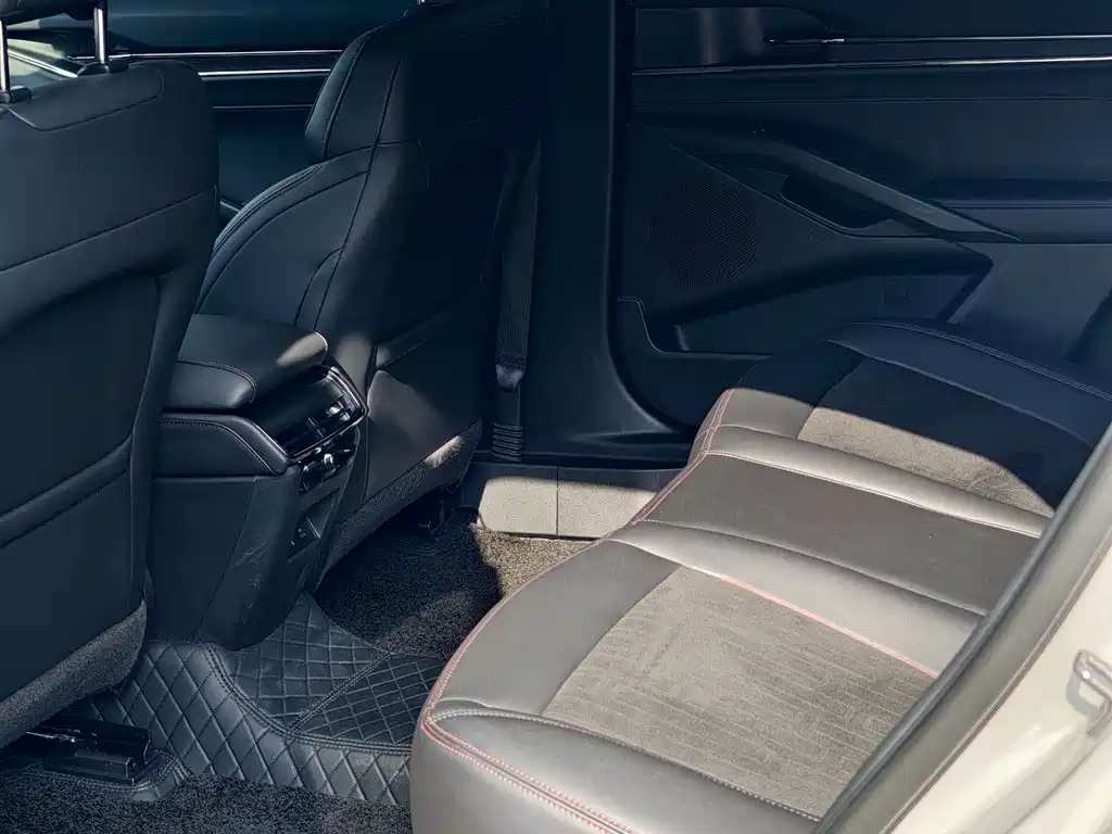 Ford Mondeo 2023 EcoBoost 245 Luxury 2024 - thumbnail 8