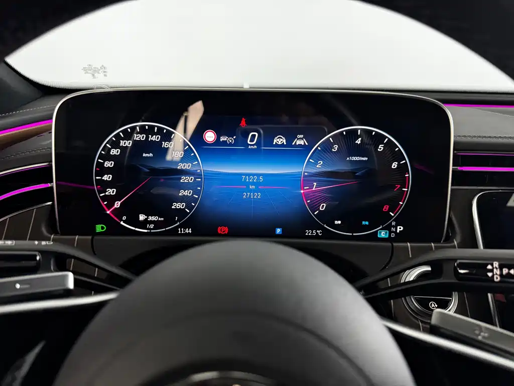 Mercedes-Benz Mercedes-Benz E-Class 2024 Facelift E 300 L Fashion Edition 2024 - thumbnail 10