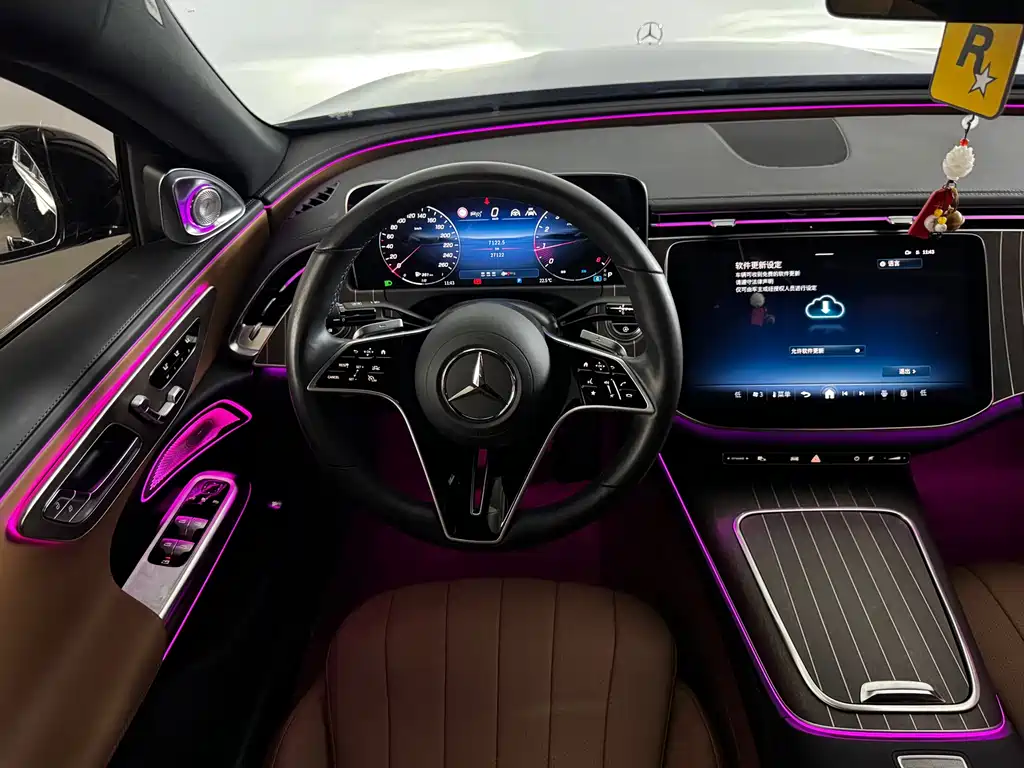 Mercedes-Benz Mercedes-Benz E-Class 2024 Facelift E 300 L Fashion Edition 2024 - thumbnail 12